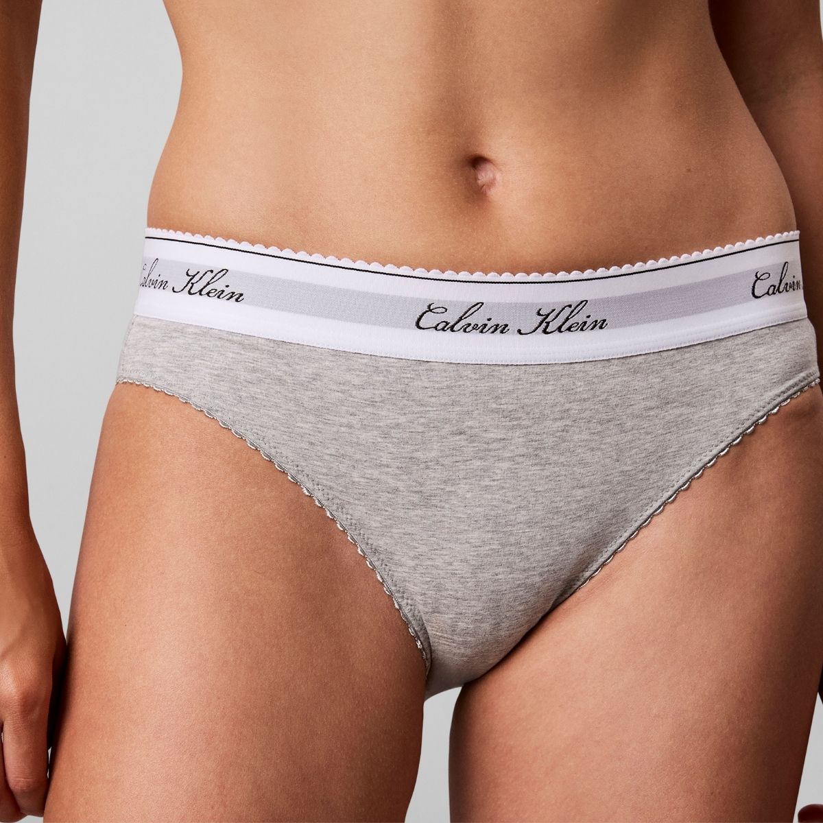 Calvin Klein New Signature Logo tai trusse, grå - LV00QF9073 - P7A - Grey Heather