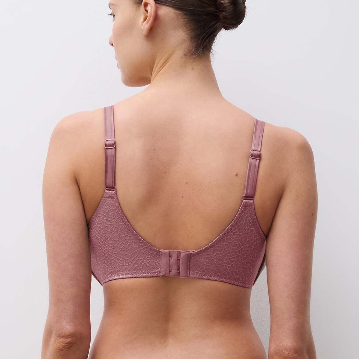 Chantelle C Magnifique BH med bøjle, rosa - C18910 - 0R4 - Rose Des Bois