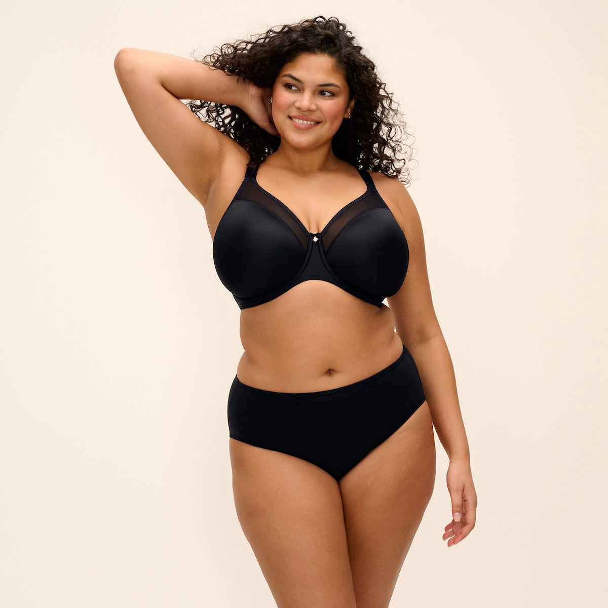 Elomi Smooth BH med bøjle, sort - EL4301 - BLK - Black