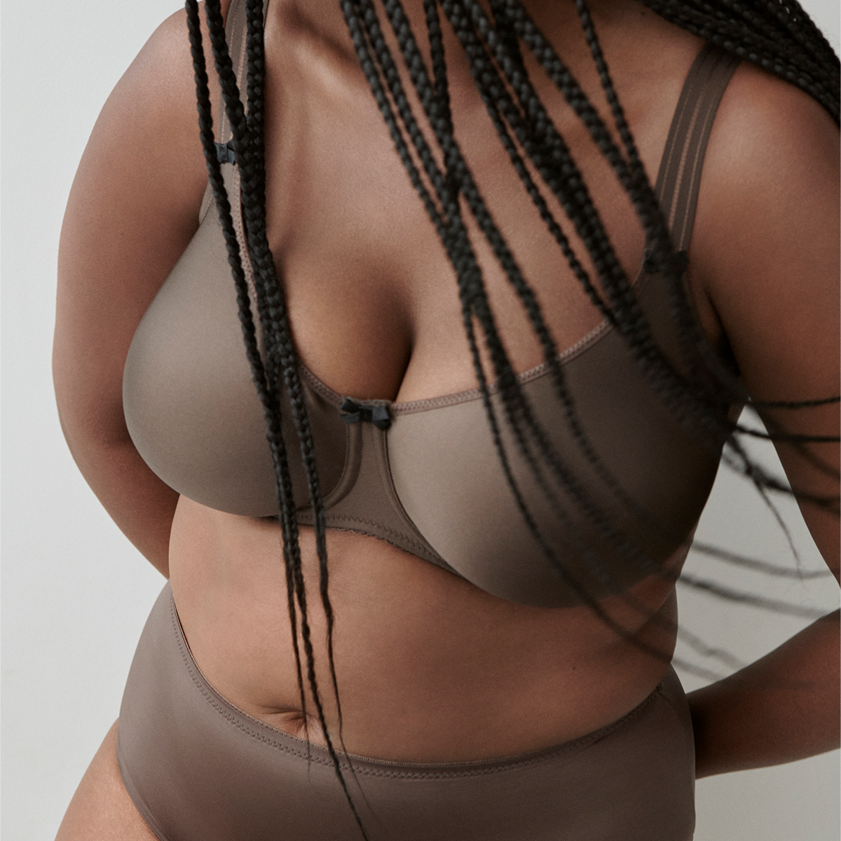 PrimaDonna Satin - Ebony - 0561331-EBO