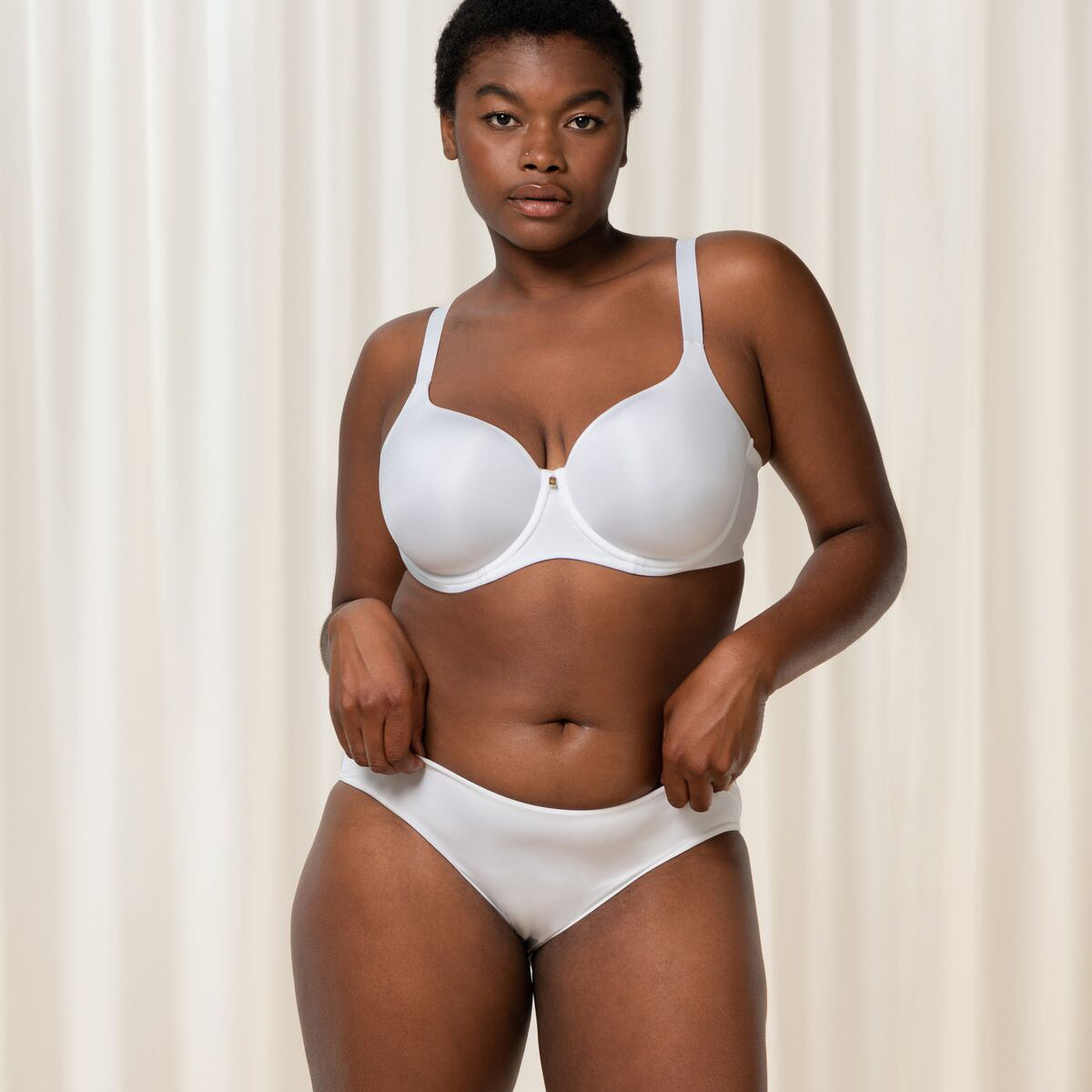 Triumph Body Make-Up Essentials WP - White - 10190664-0003