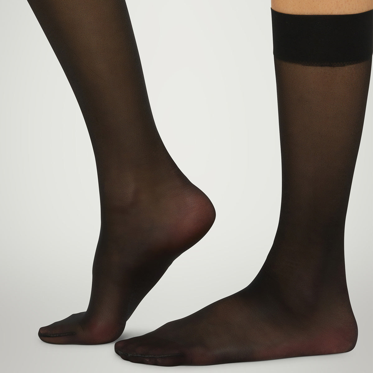 Wolford Satin Touch 20 Denier knæstrømper, sort - 31206 - 7005 - Black