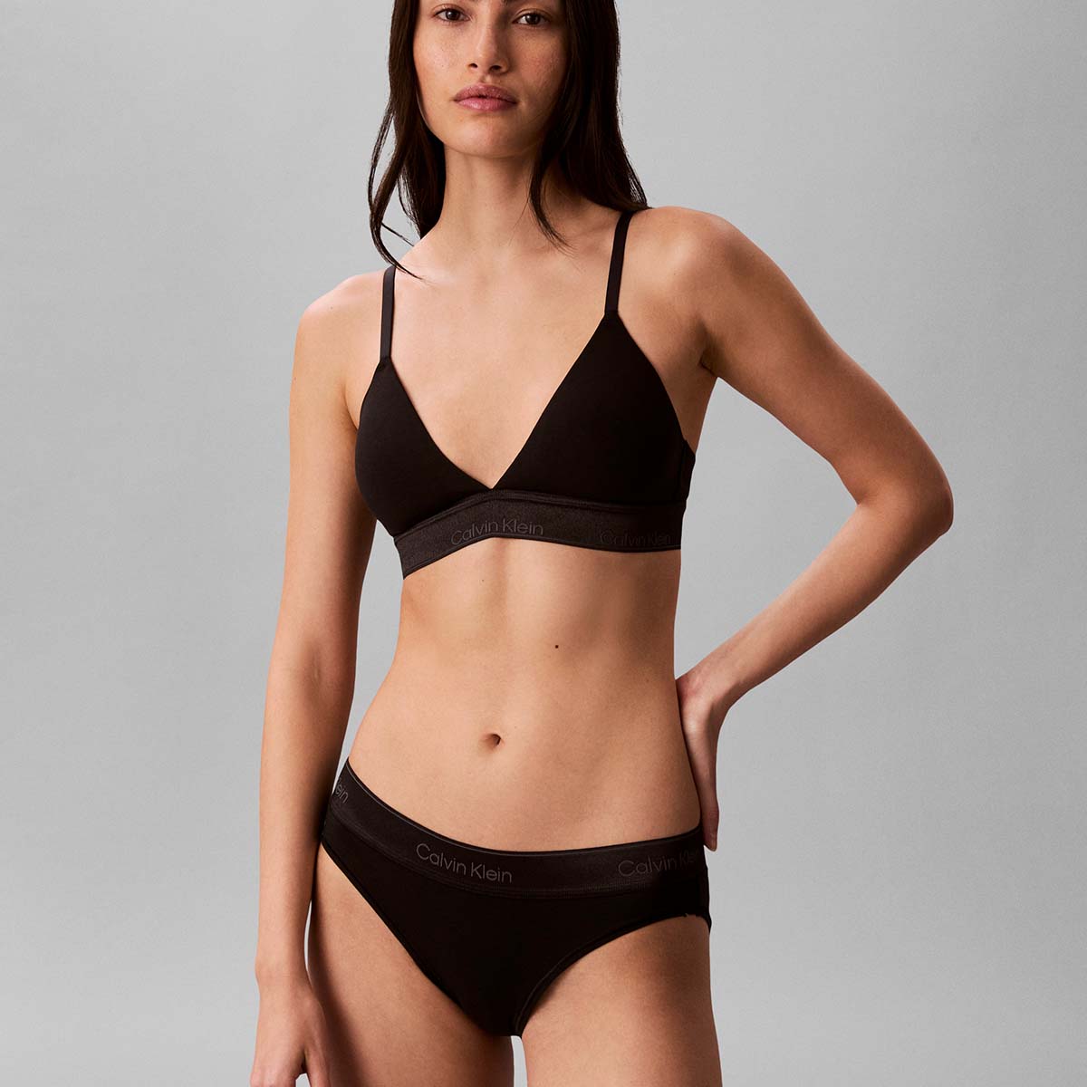Calvin Klein Icon tai trusse, sort - LV00QF8827 - UB1 - Black