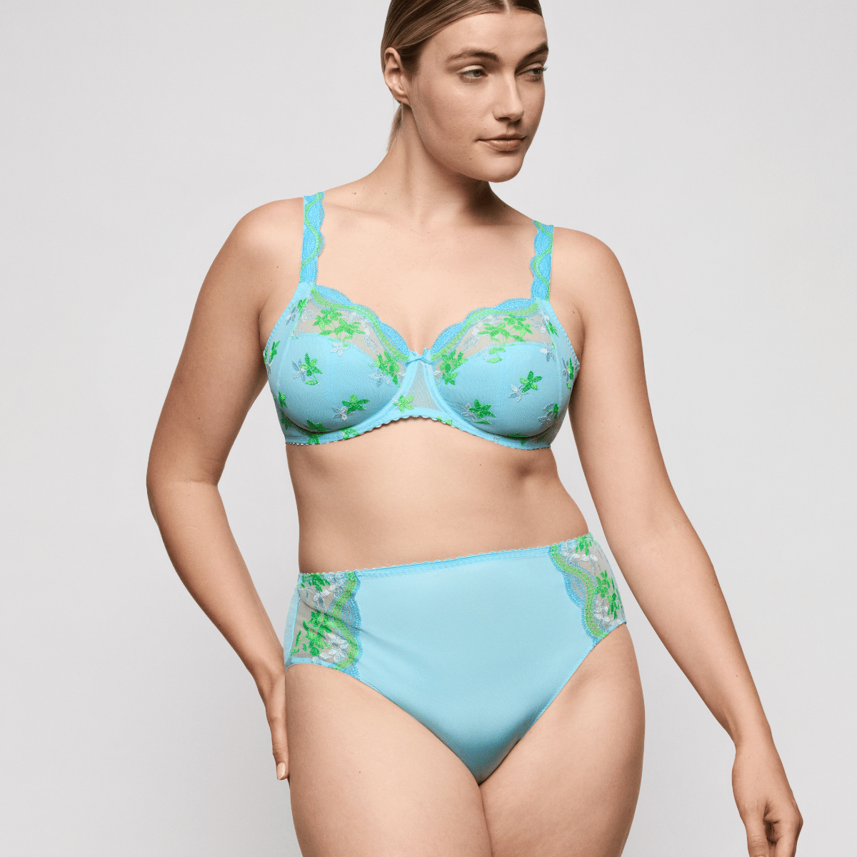 PrimaDonna Cala Luna maxi trusse, lyseblå - 0563541 - IDM - Ice Dream